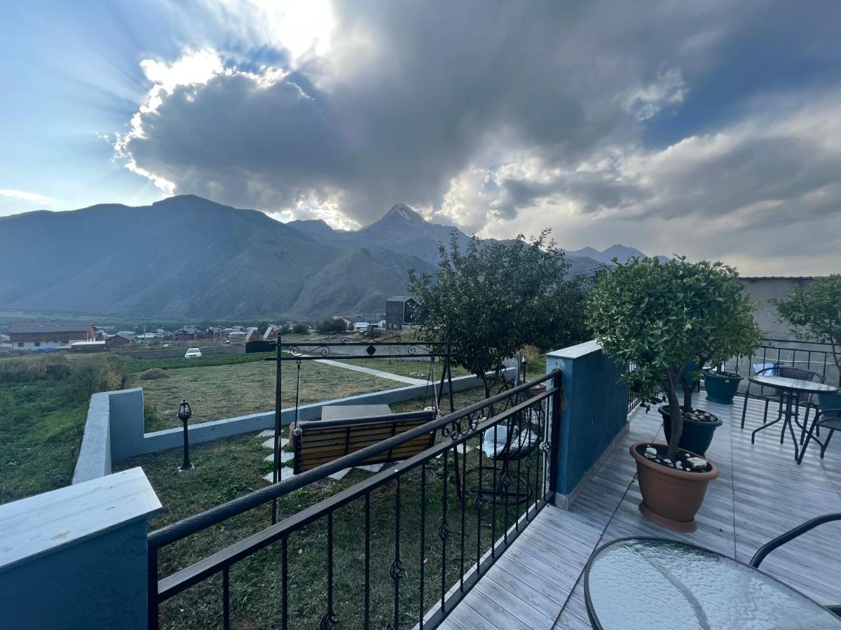 Hotel Up Kazbegi Exterior foto