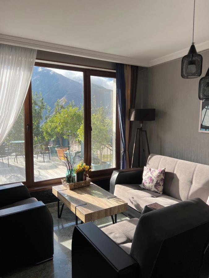 Hotel Up Kazbegi Exterior foto