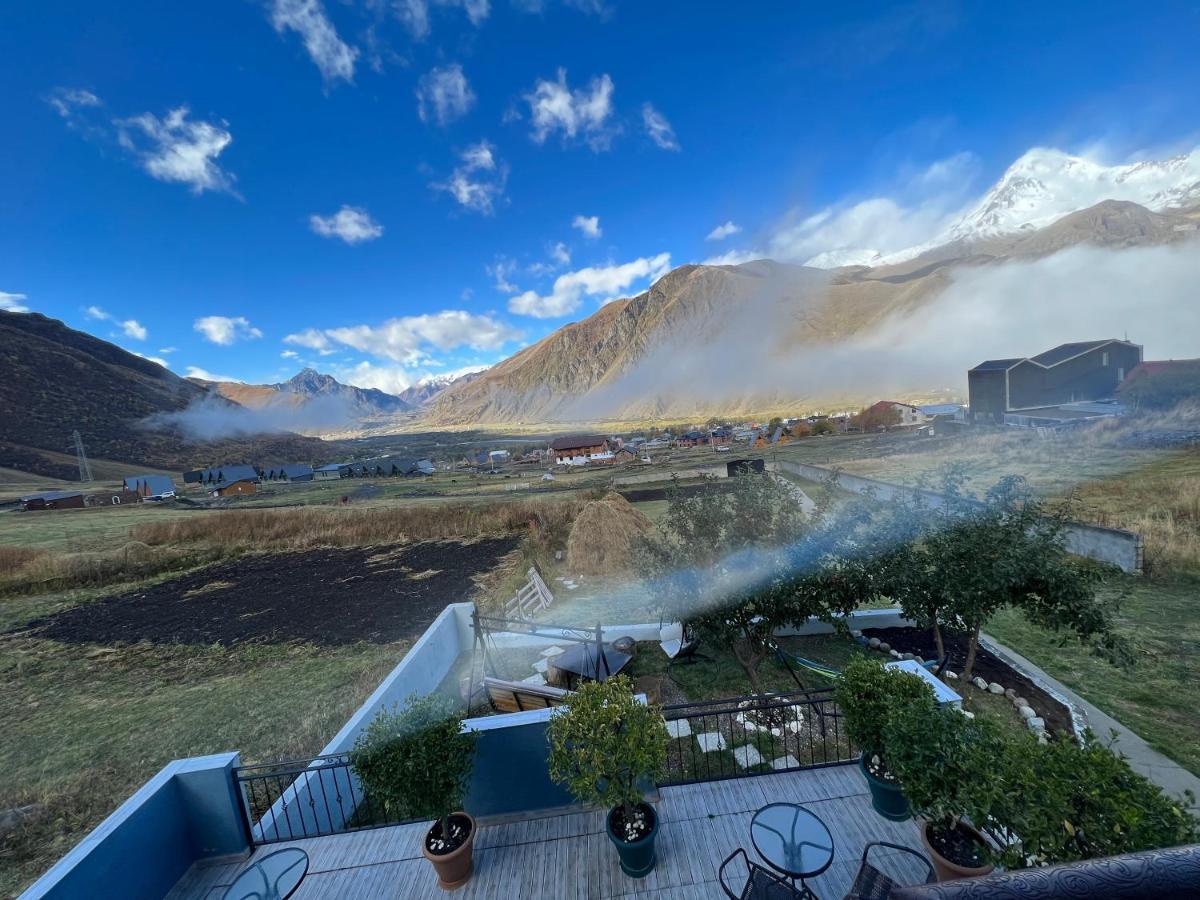 Hotel Up Kazbegi Exterior foto