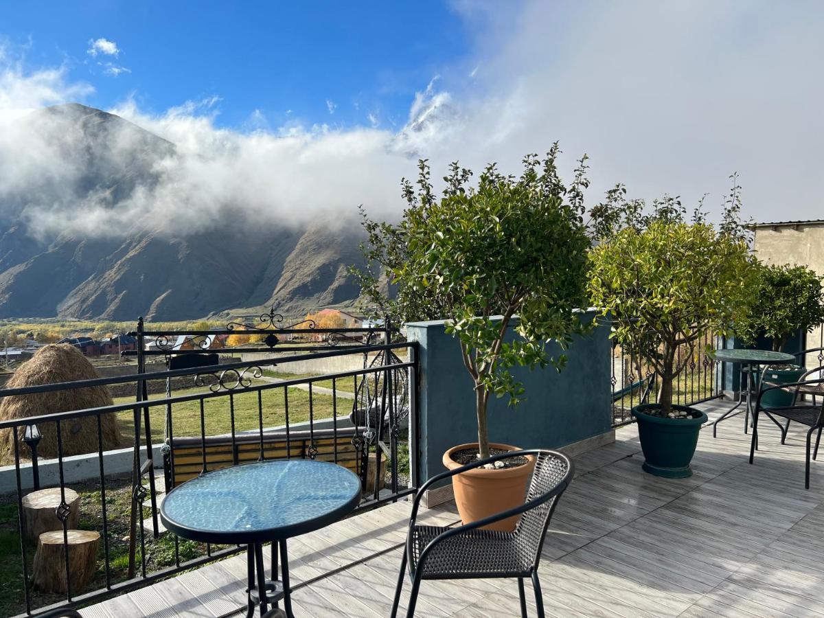Hotel Up Kazbegi Exterior foto
