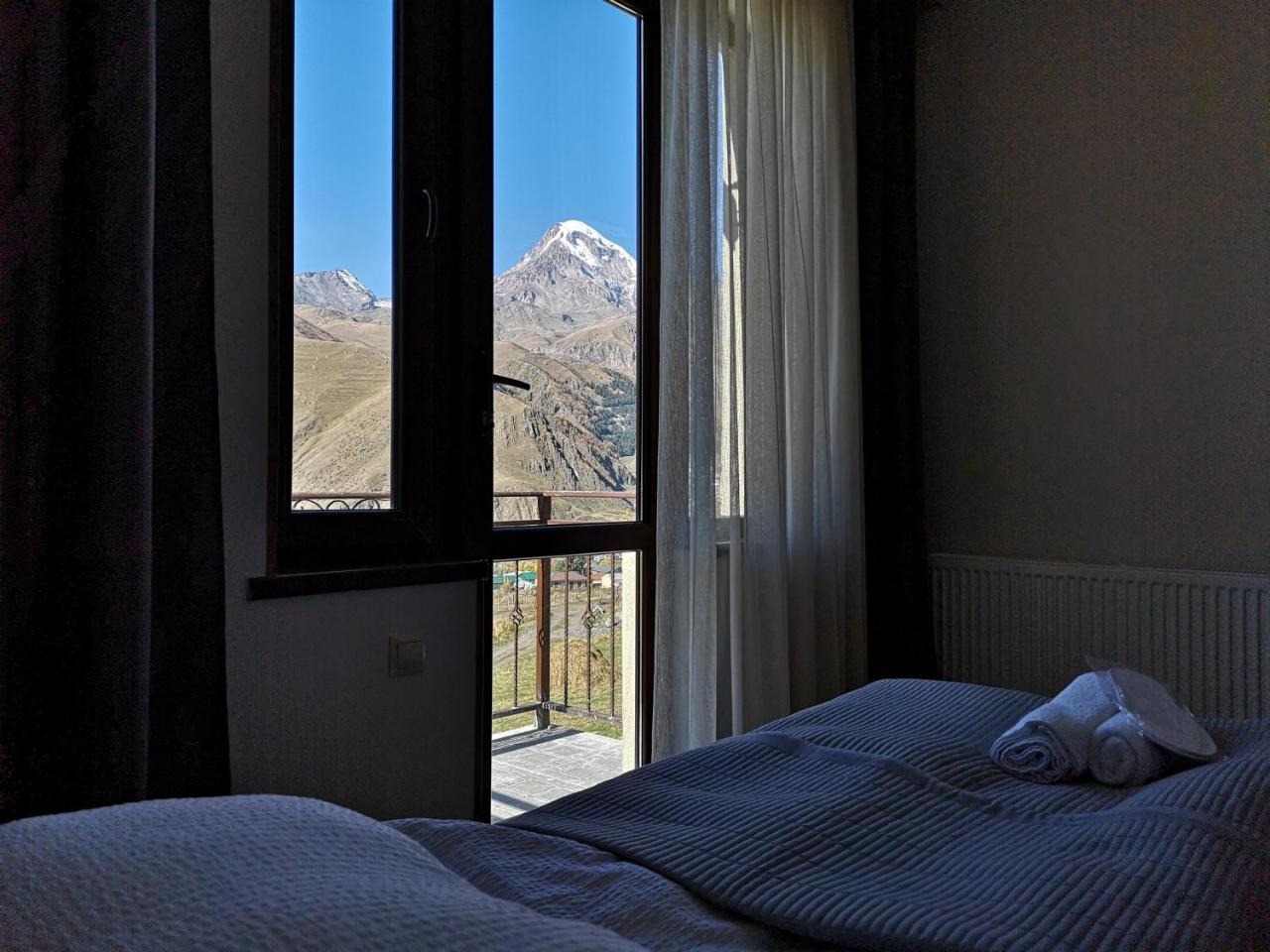 Hotel Up Kazbegi Exterior foto