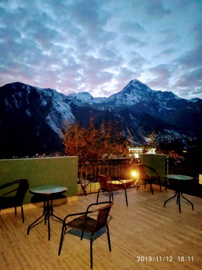 Hotel Up Kazbegi Exterior foto